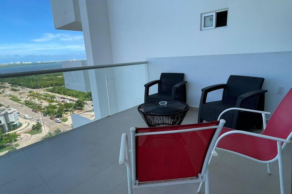 Malecon Americas By Andiani Travel Cancún Eksteriør bilde