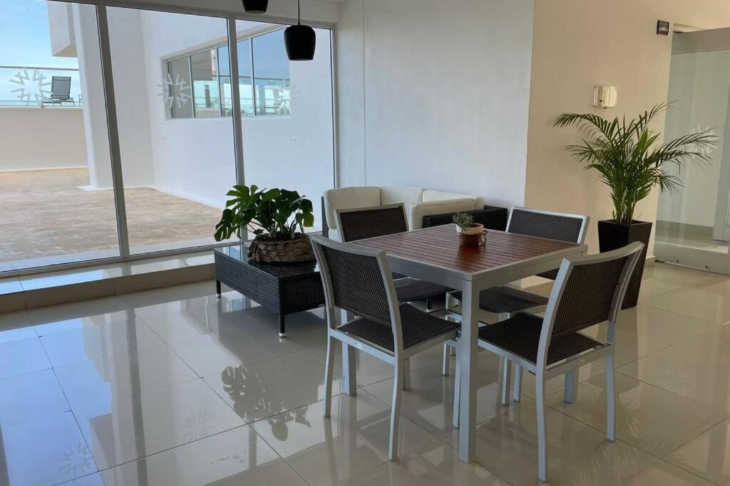 Malecon Americas By Andiani Travel Cancún Eksteriør bilde